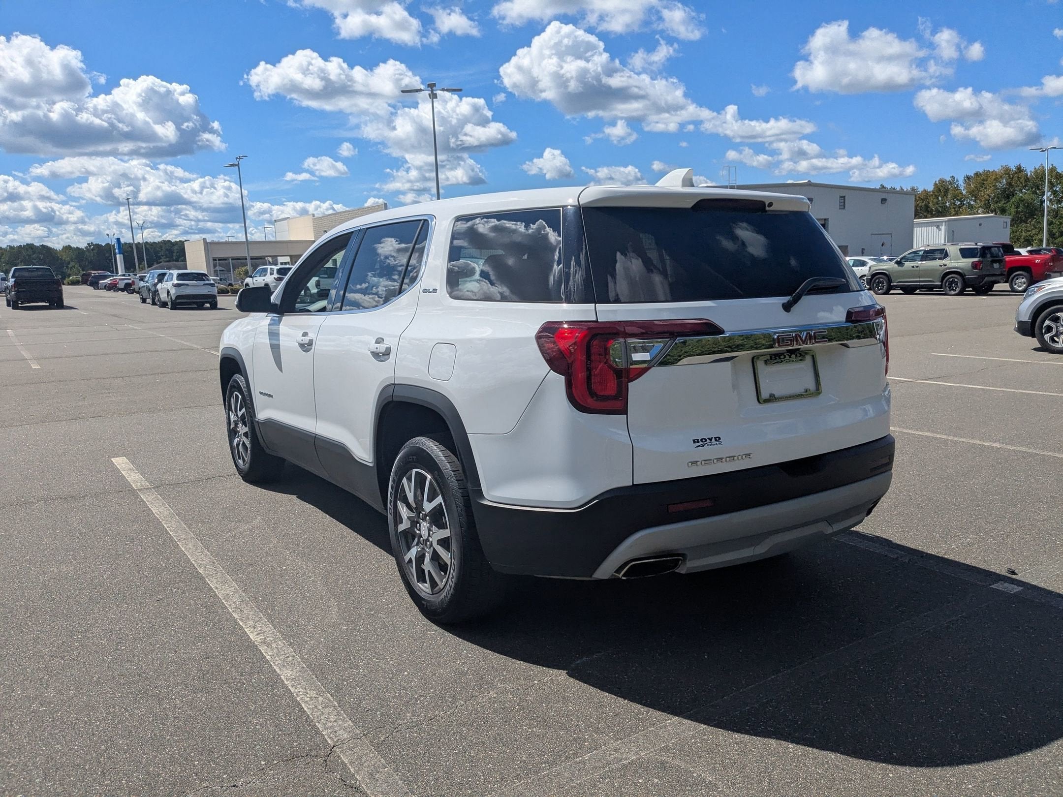 2023 GMC Acadia SLE