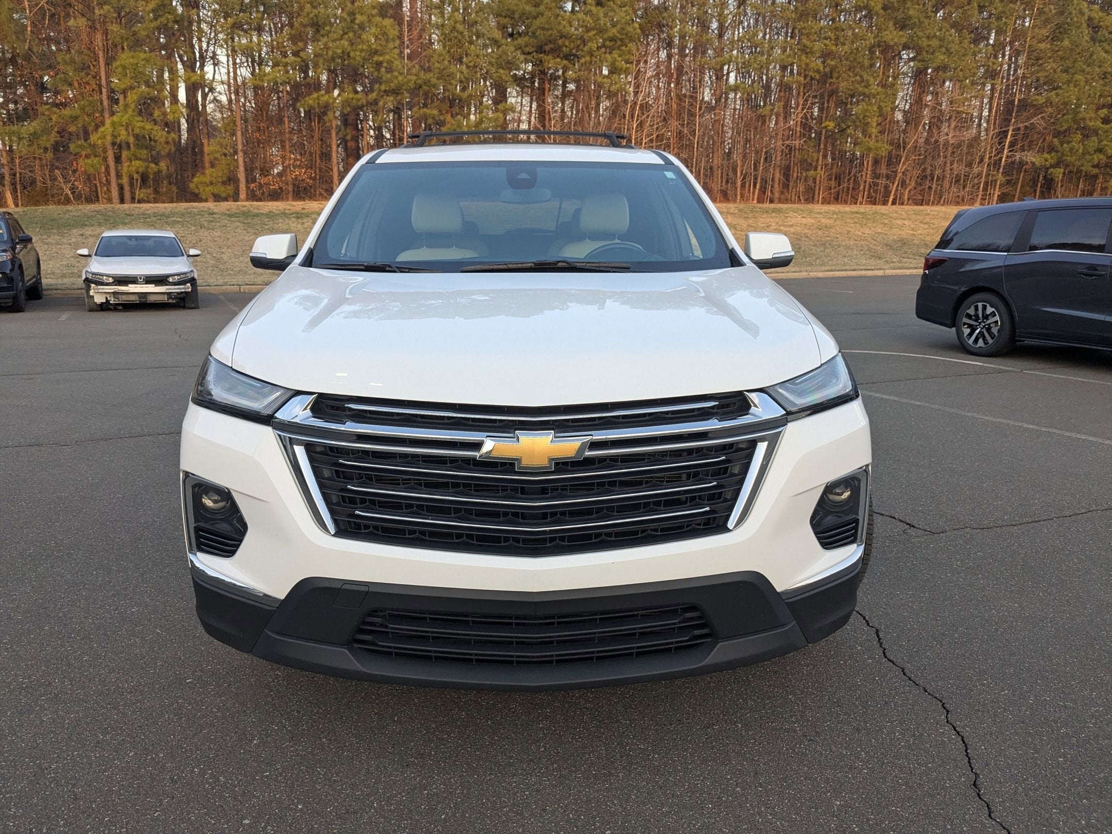 2022 Chevrolet Traverse LT Leather