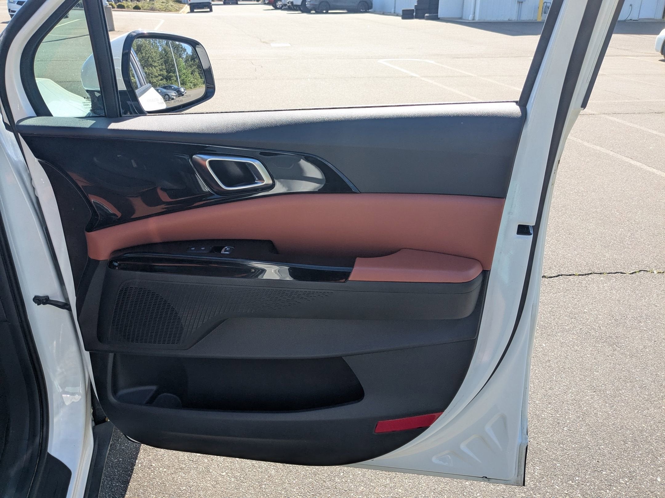 2024 Kia Carnival SX