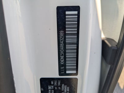 2024 Kia Carnival SX