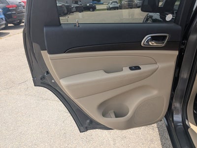 2017 Jeep Grand Cherokee Laredo 4x2
