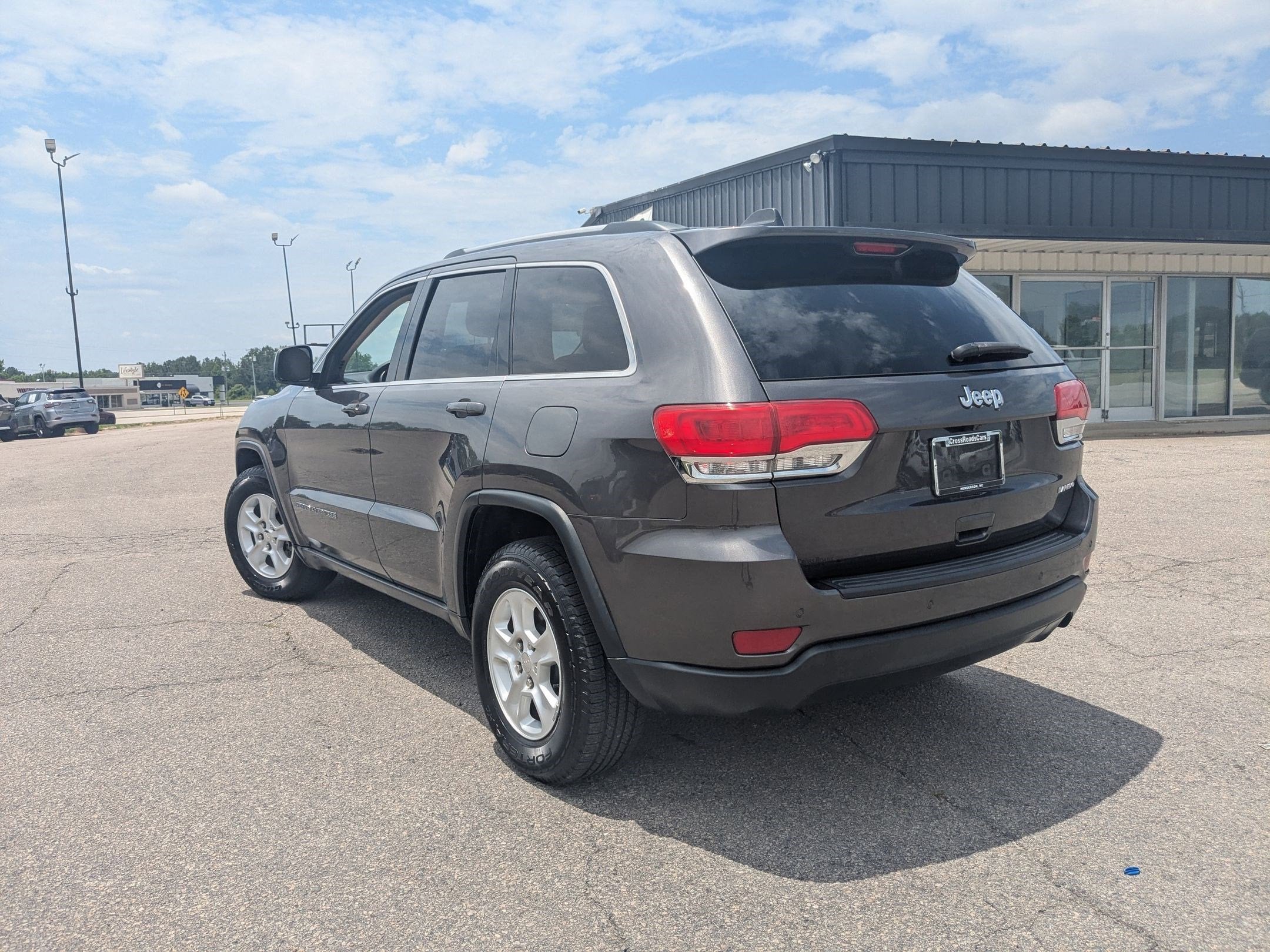 2017 Jeep Grand Cherokee Laredo 4x2