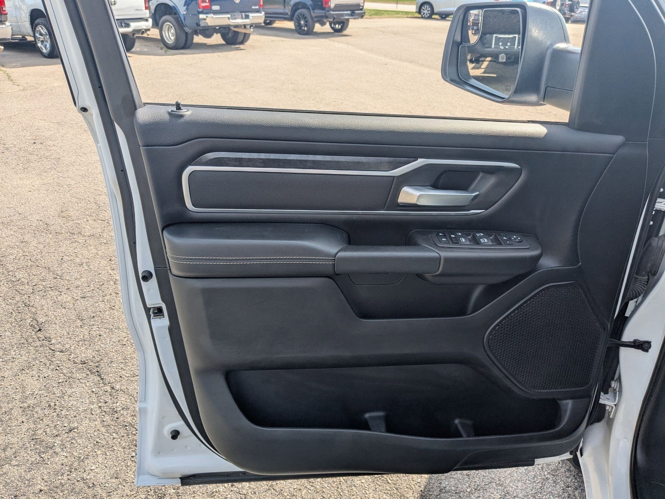 2023 RAM 1500 Big Horn Crew Cab 4x2 5'7' Box