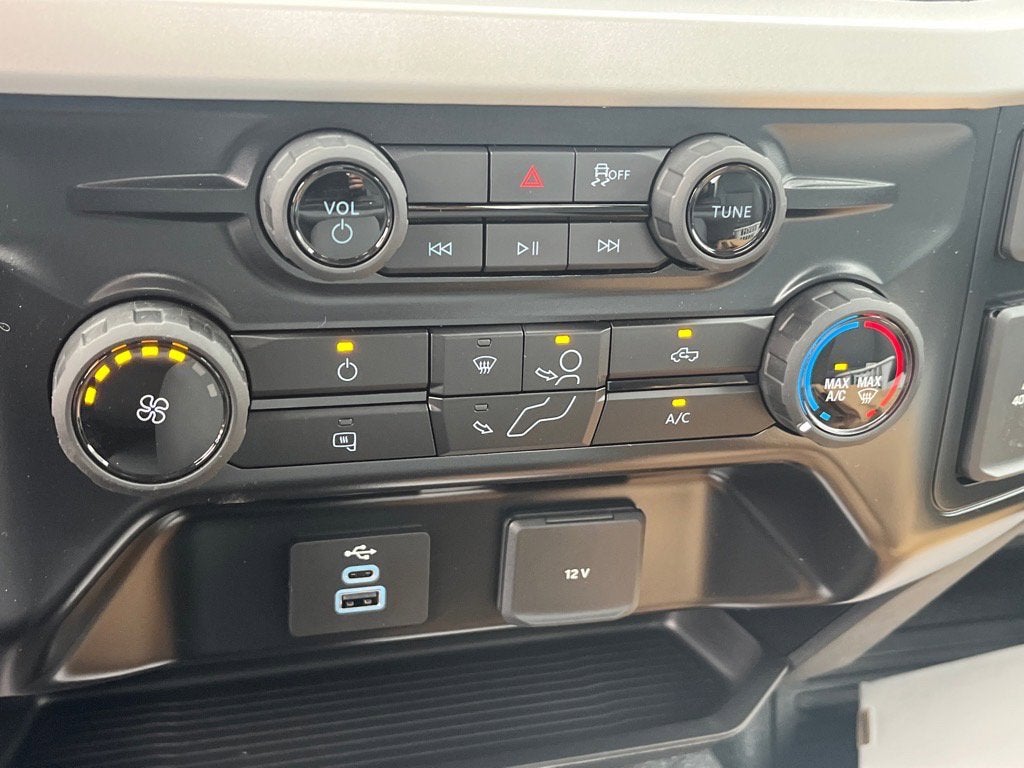 2026 Ford Super Duty F-350 DRW XL