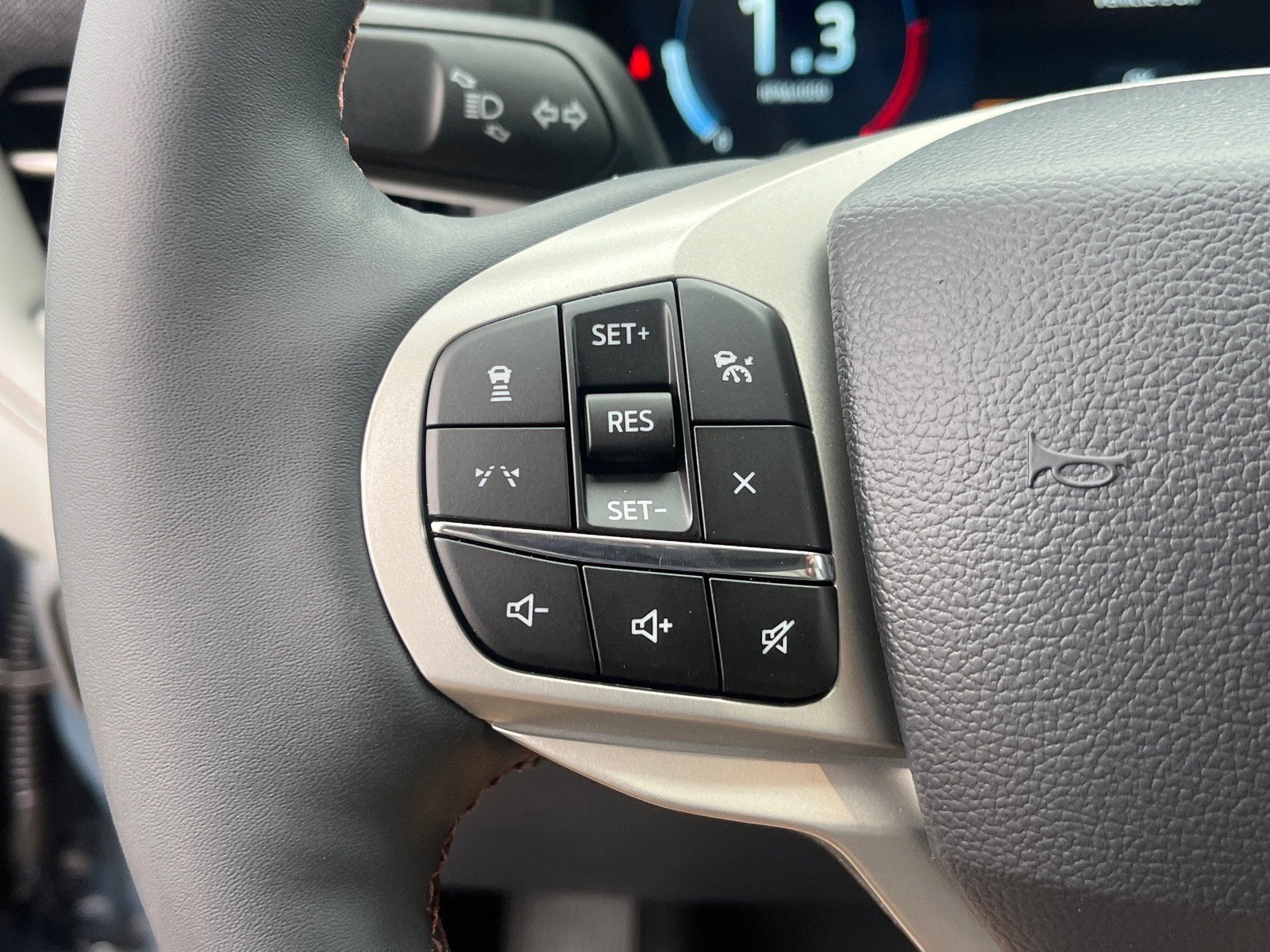 2026 Ford Explorer Active w/100A Pkg