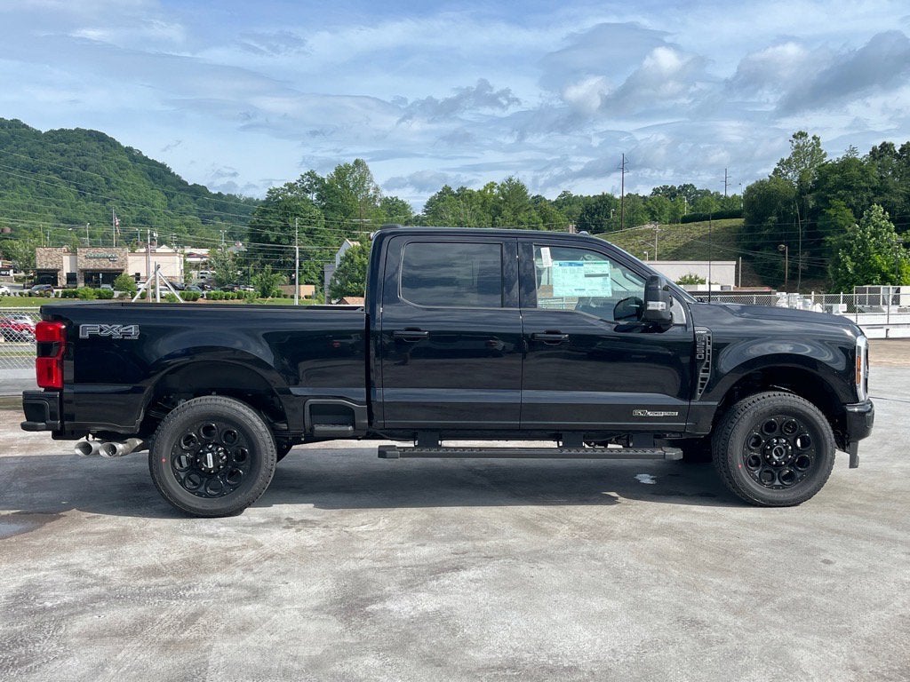 2025 Ford Super Duty F-250 SRW LARIAT