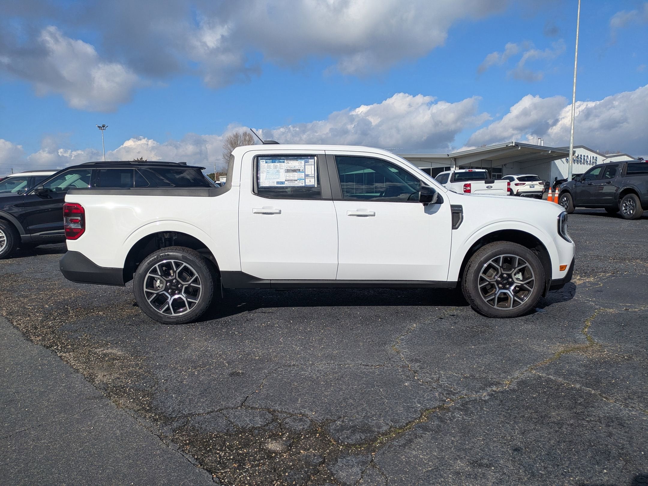 2025 Ford Maverick LARIAT