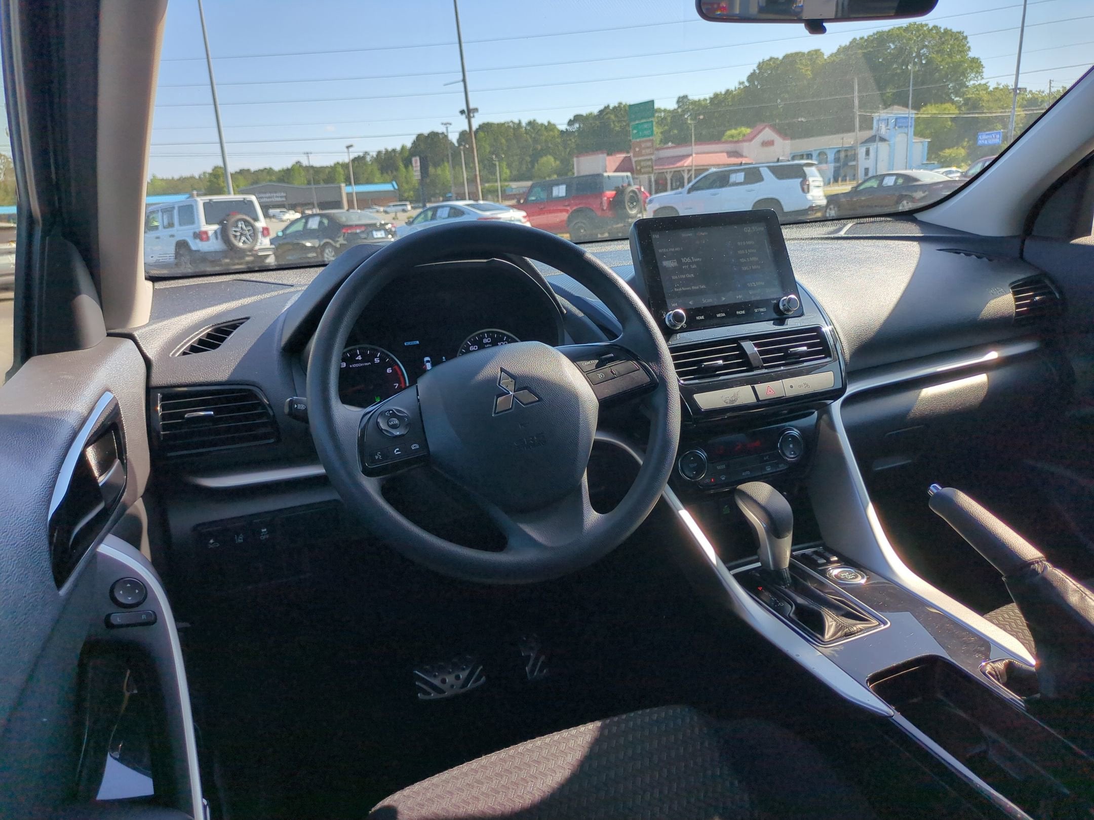 2024 Mitsubishi Eclipse Cross Base