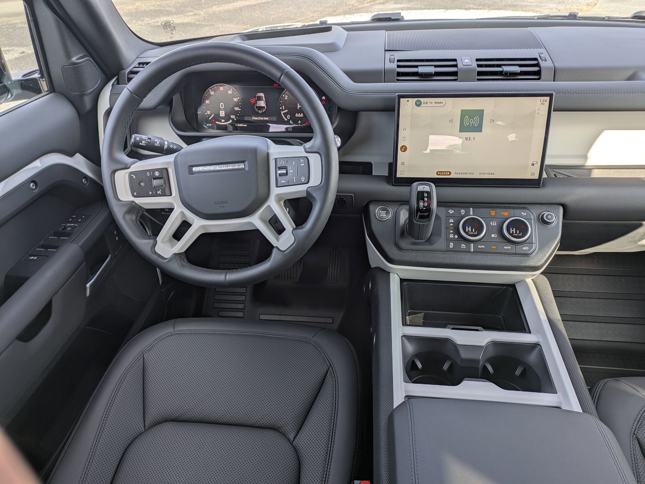 2025 Land Rover Defender S