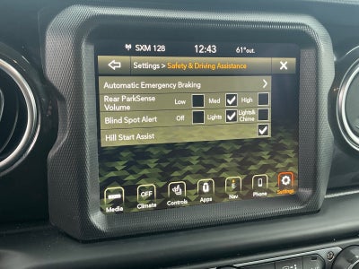 2020 Jeep Wrangler Unlimited Sahara Altitude