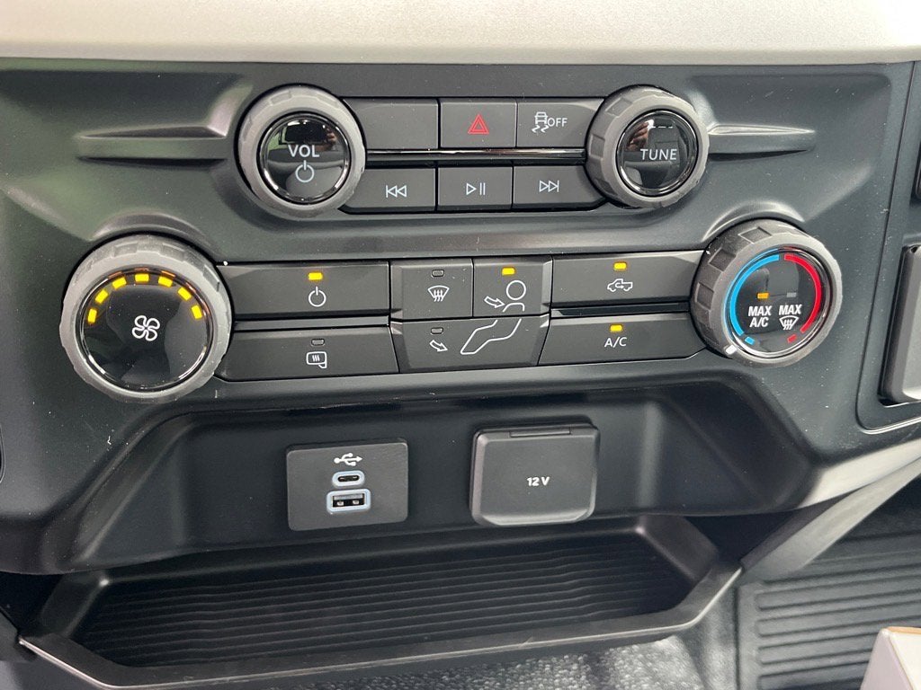 2026 Ford Super Duty F-550 DRW XL DRW