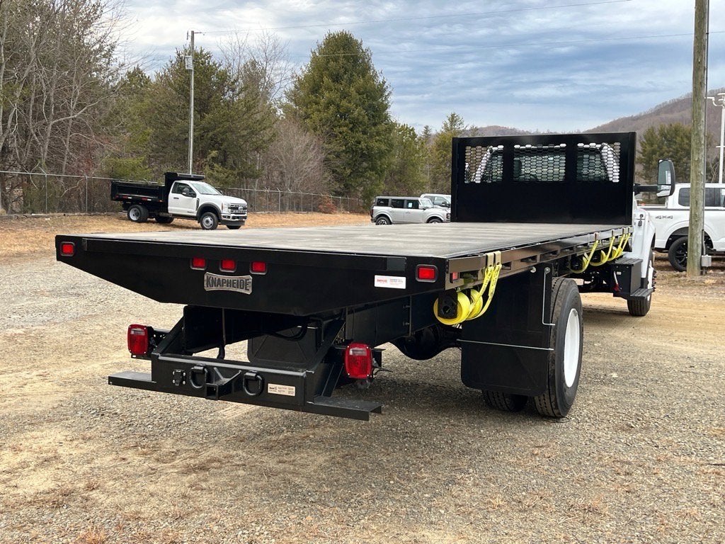 2025 Ford F-650SD Base