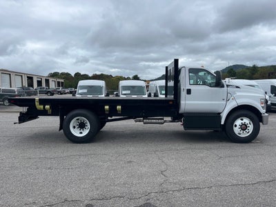 2025 Ford F-650SD Base