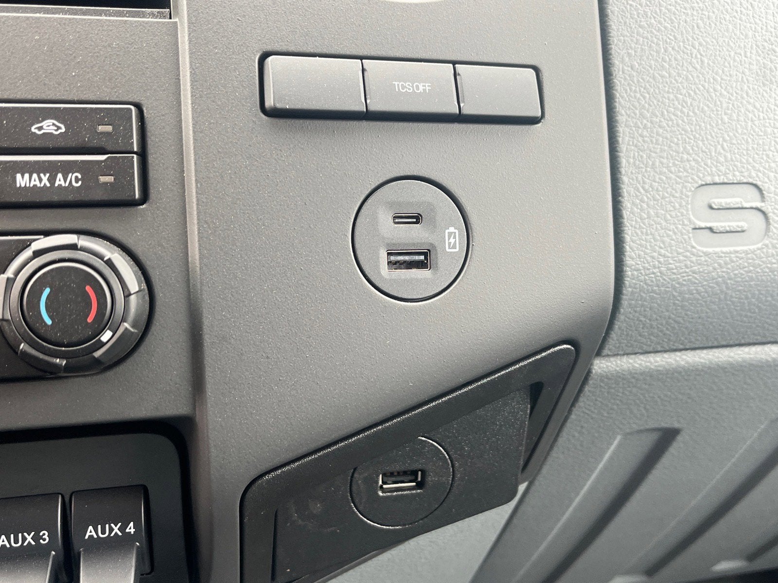 2026 Ford F-750SD Base