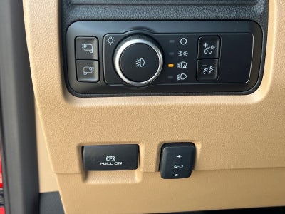 2026 Ford Super Duty F-550 DRW Lariat DRW