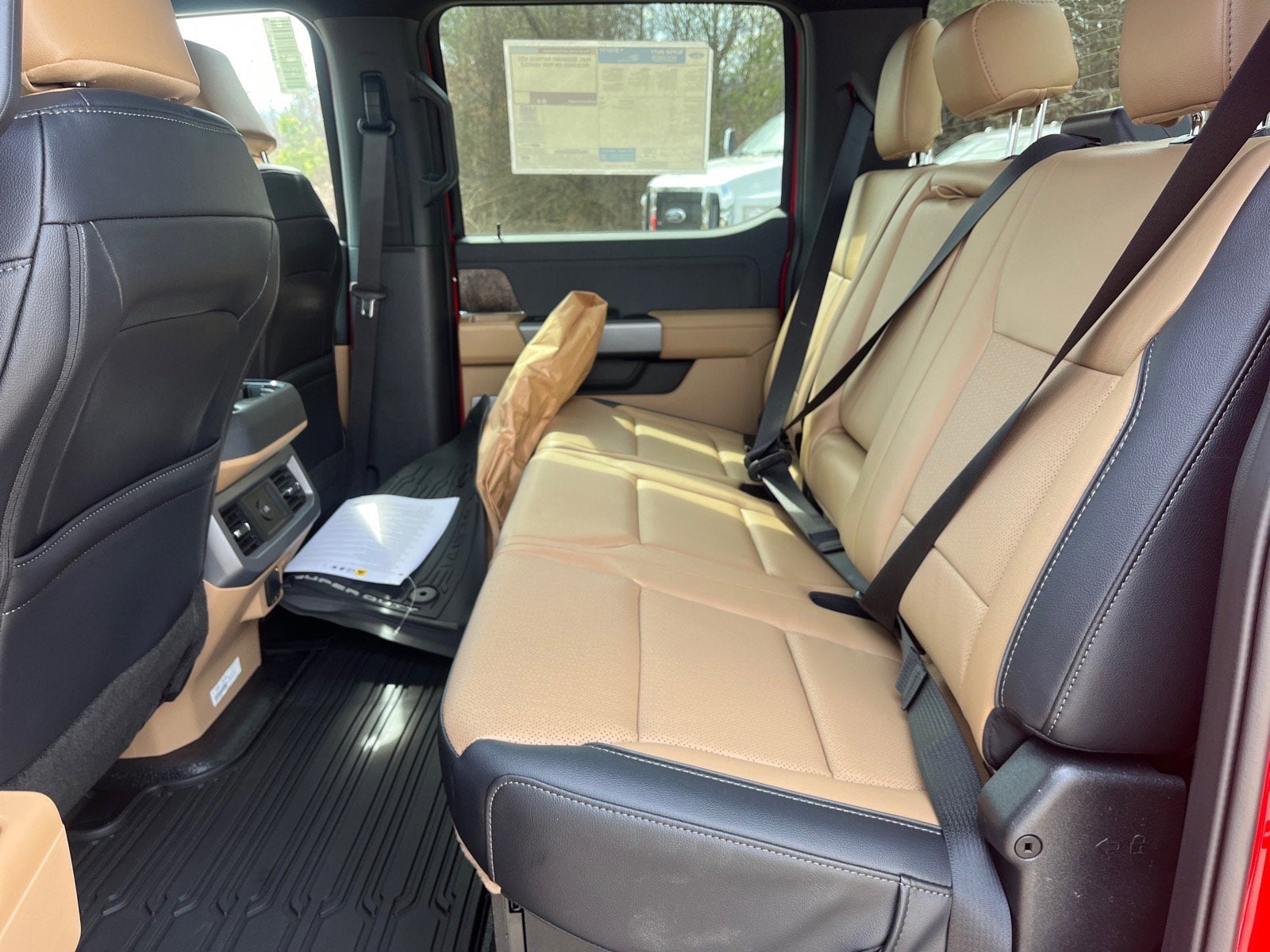 2026 Ford Super Duty F-550 DRW Lariat DRW