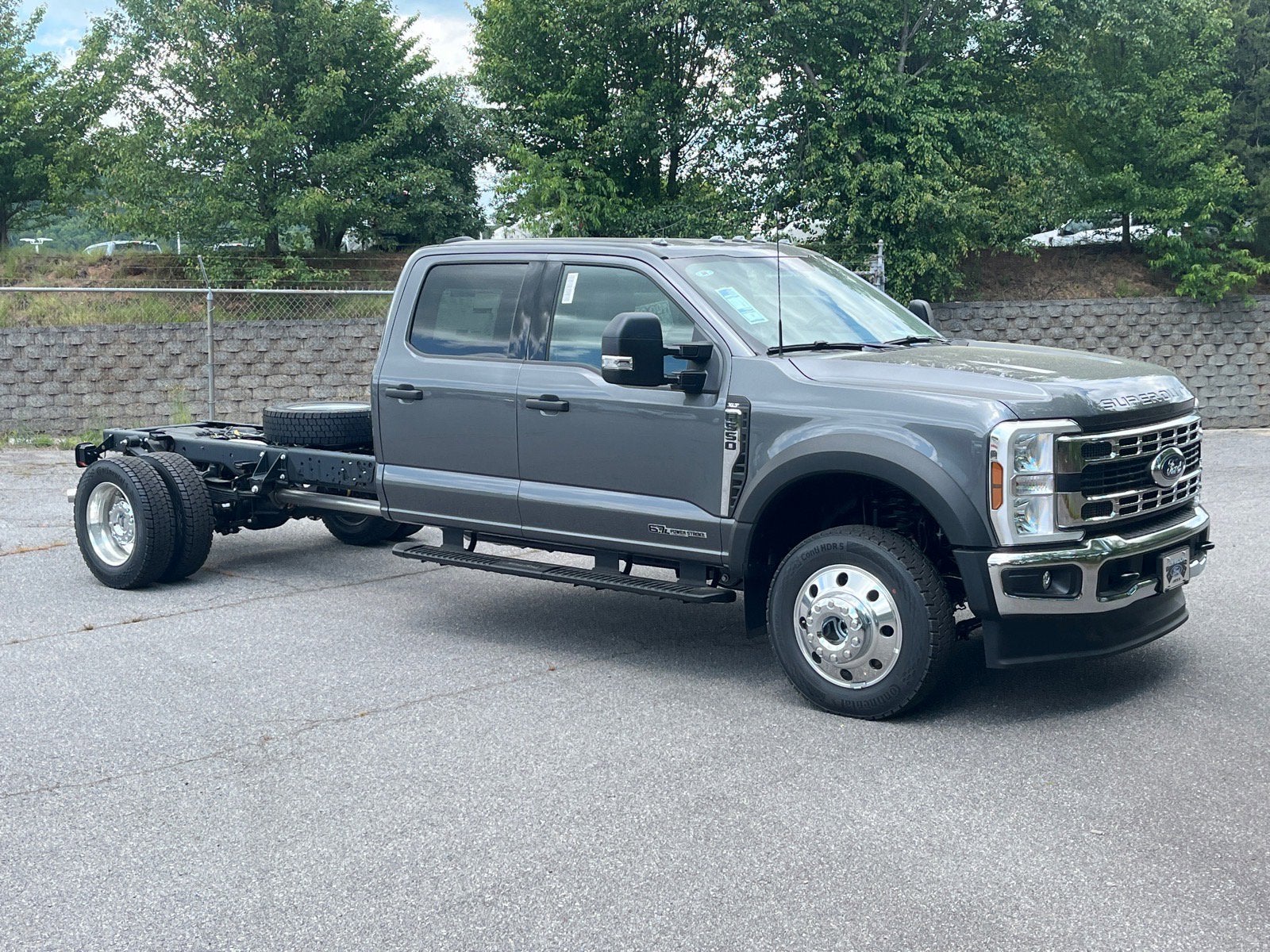 2026 Ford Super Duty F-550 DRW DRW