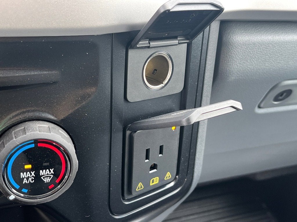 2025 Ford Super Duty F-550 DRW XLT DRW