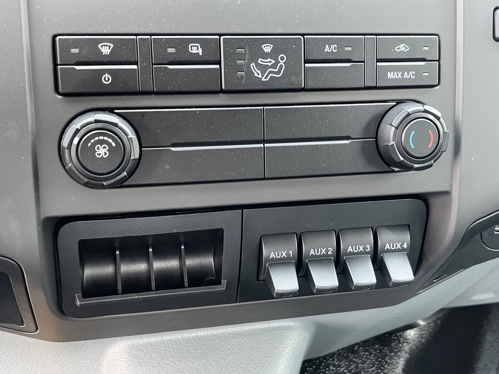 2026 Ford F-750SD Base