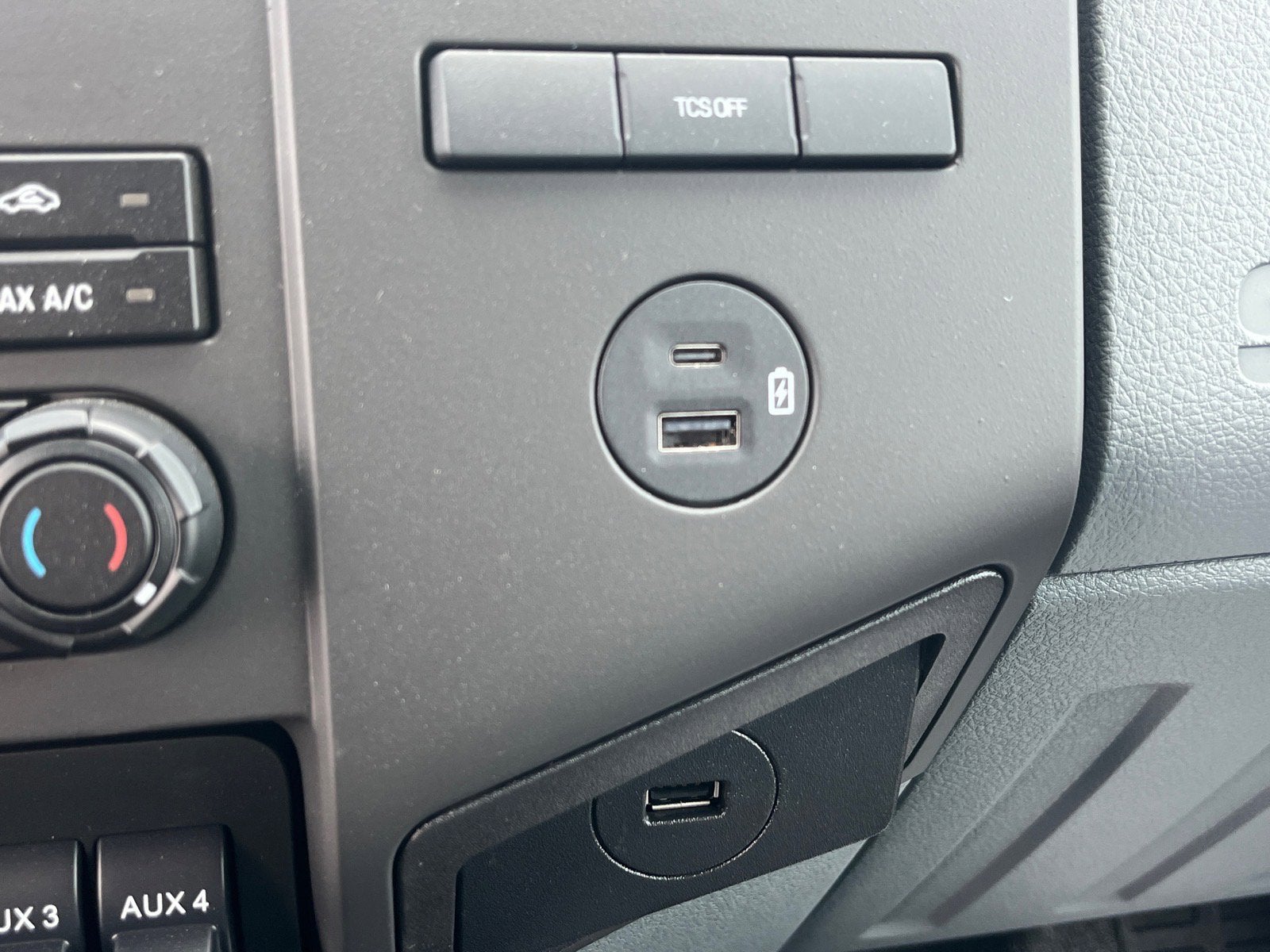 2026 Ford F-750SD Base