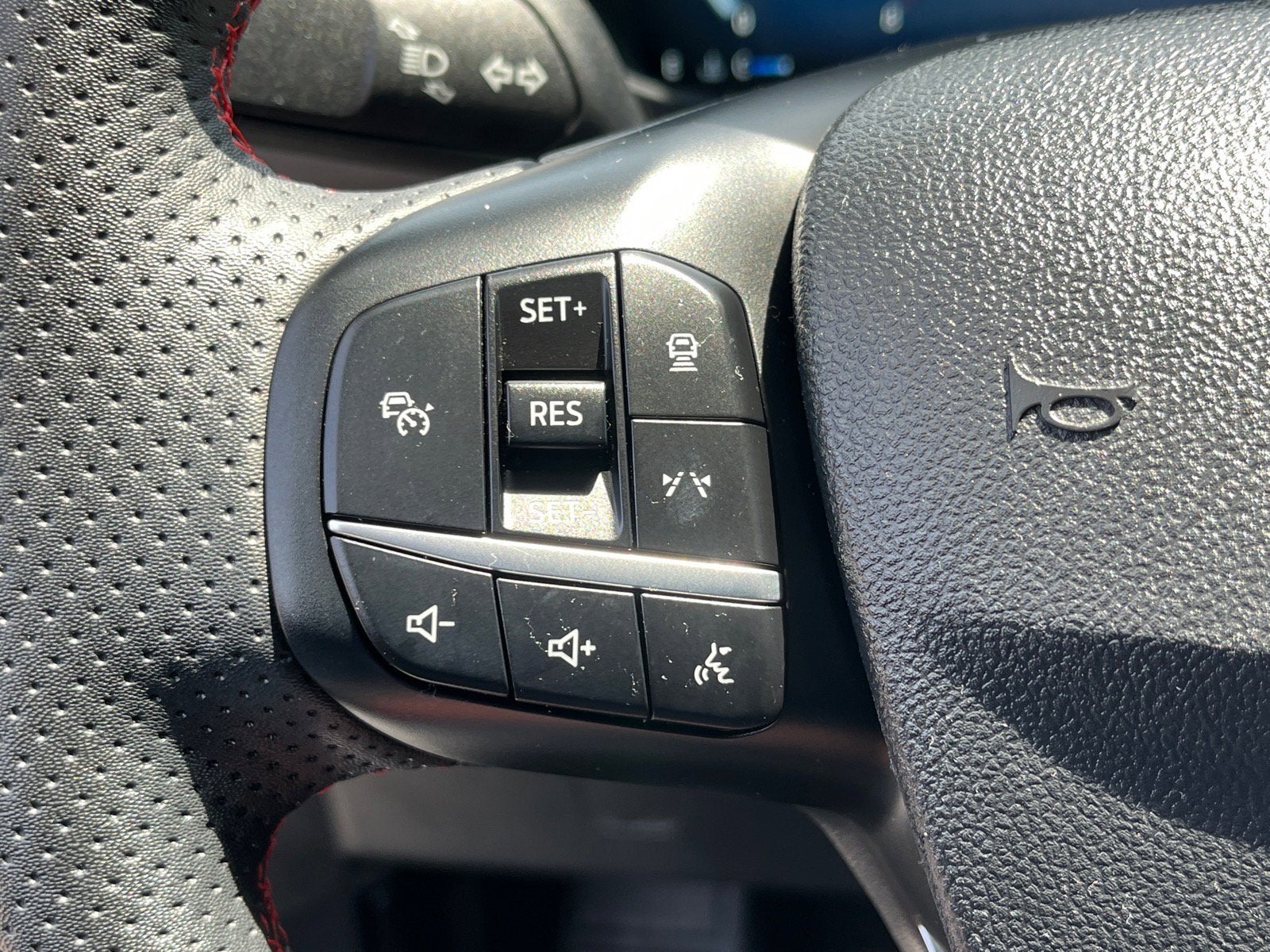 2023 Ford Escape ST-Line Elite
