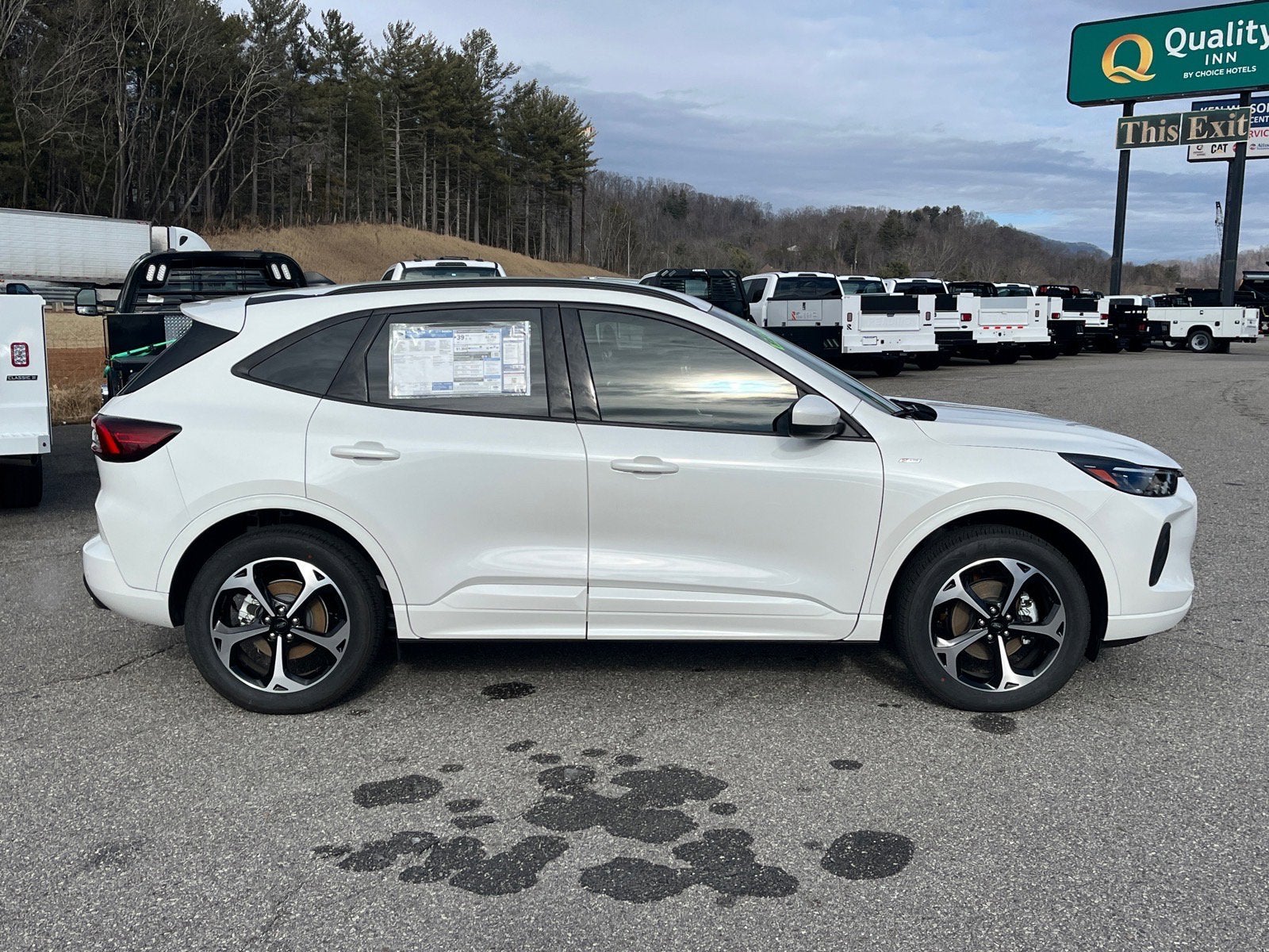 2025 Ford Escape ST-Line Elite