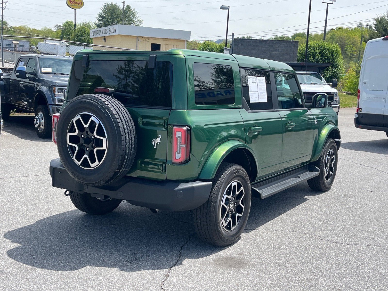 2025 Ford Bronco Outer Banks