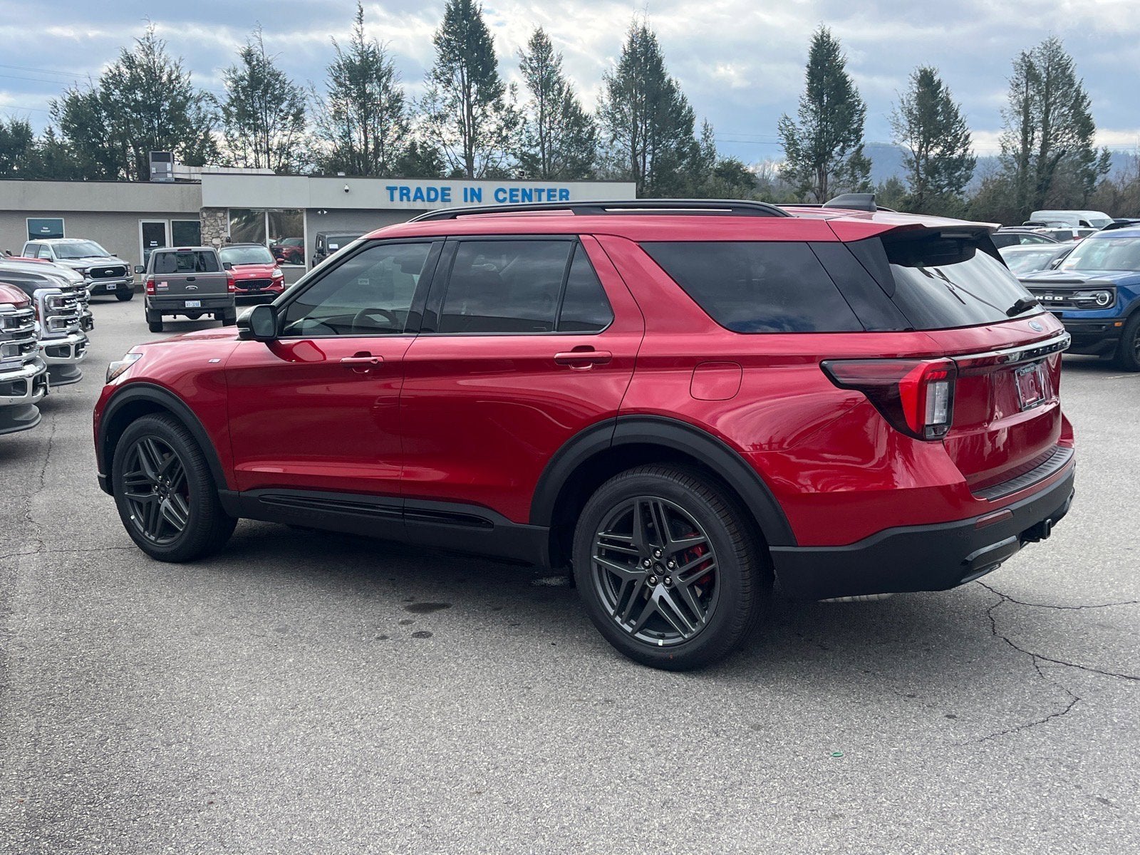 2026 Ford Explorer ST-Line
