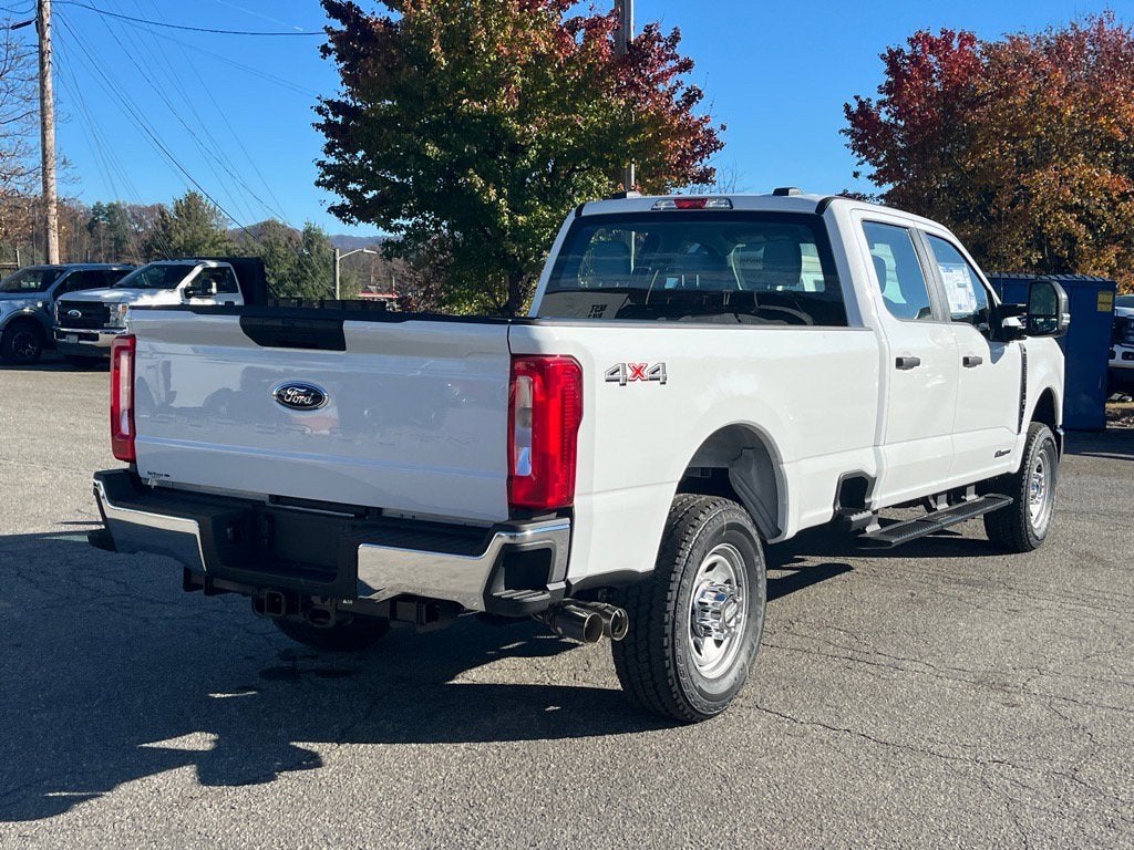 2026 Ford Super Duty F-350 SRW XL