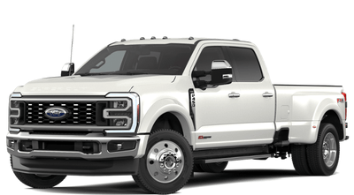 2026 Ford Super Duty F-450 DRW Lariat DRW