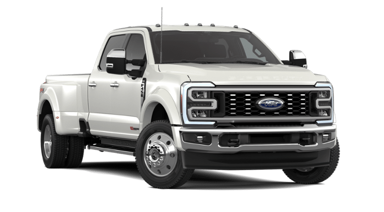 2026 Ford Super Duty F-450 DRW Lariat DRW