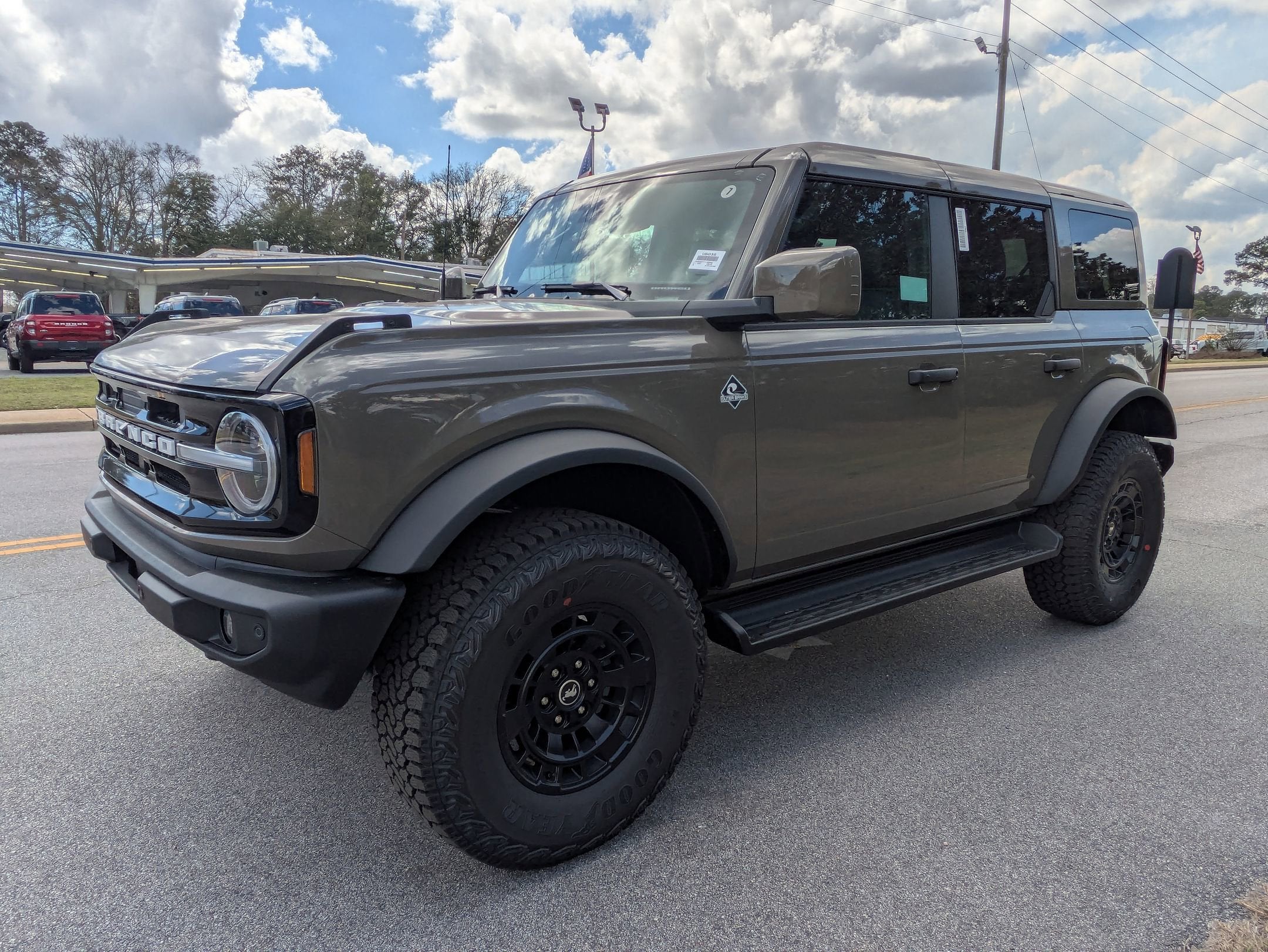 2026 Ford Bronco Outer Banks