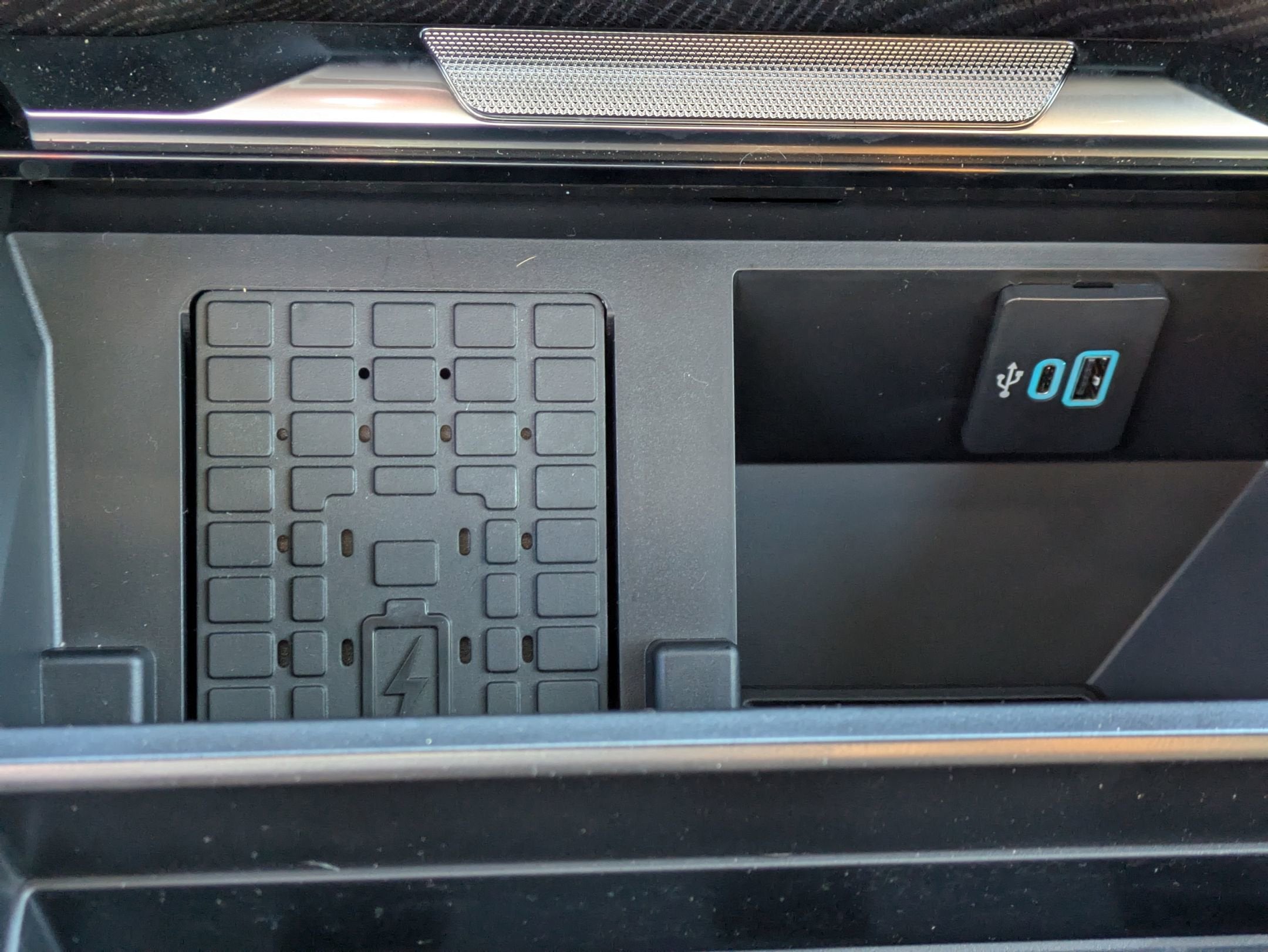 2025 Ford Super Duty F-350 SRW Platinum