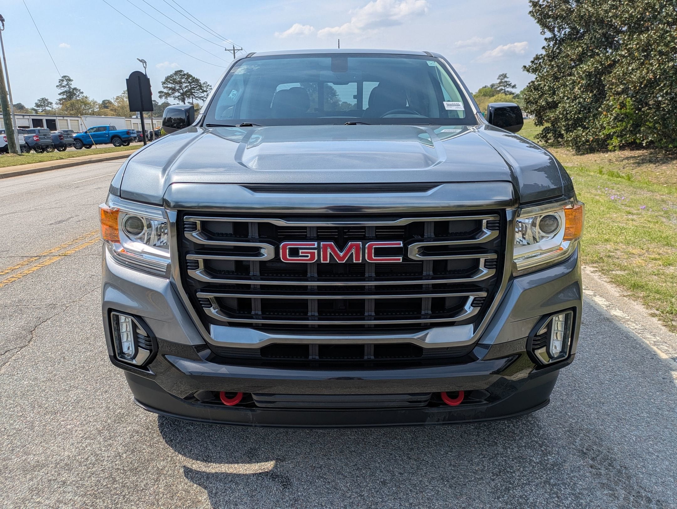 2022 GMC Canyon 4WD AT4 w/Leather