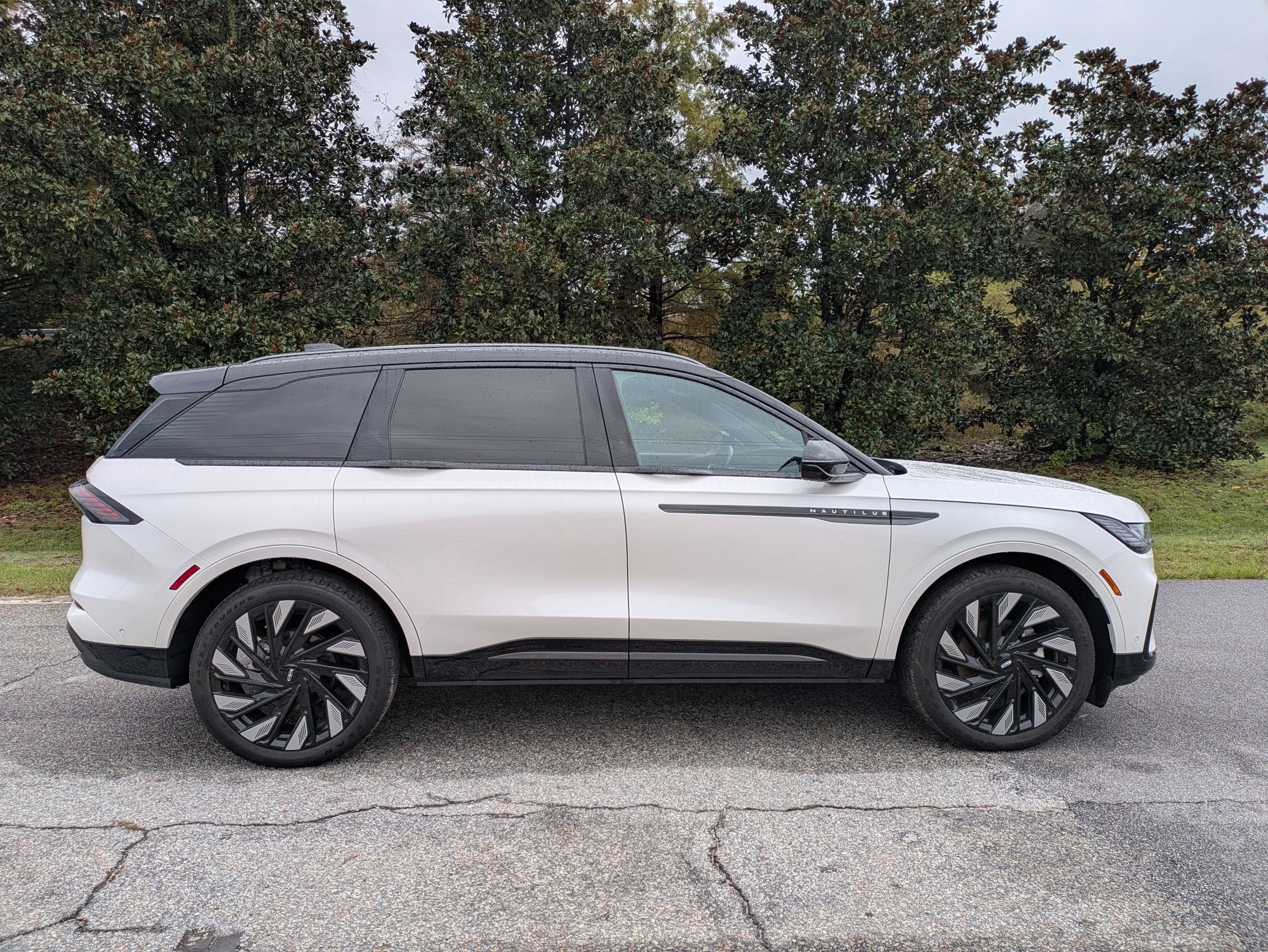 2024 Lincoln Nautilus Reserve