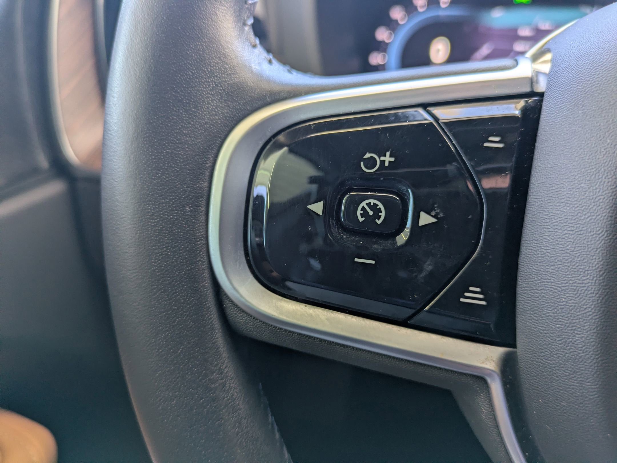 2022 Volvo XC60 Inscription