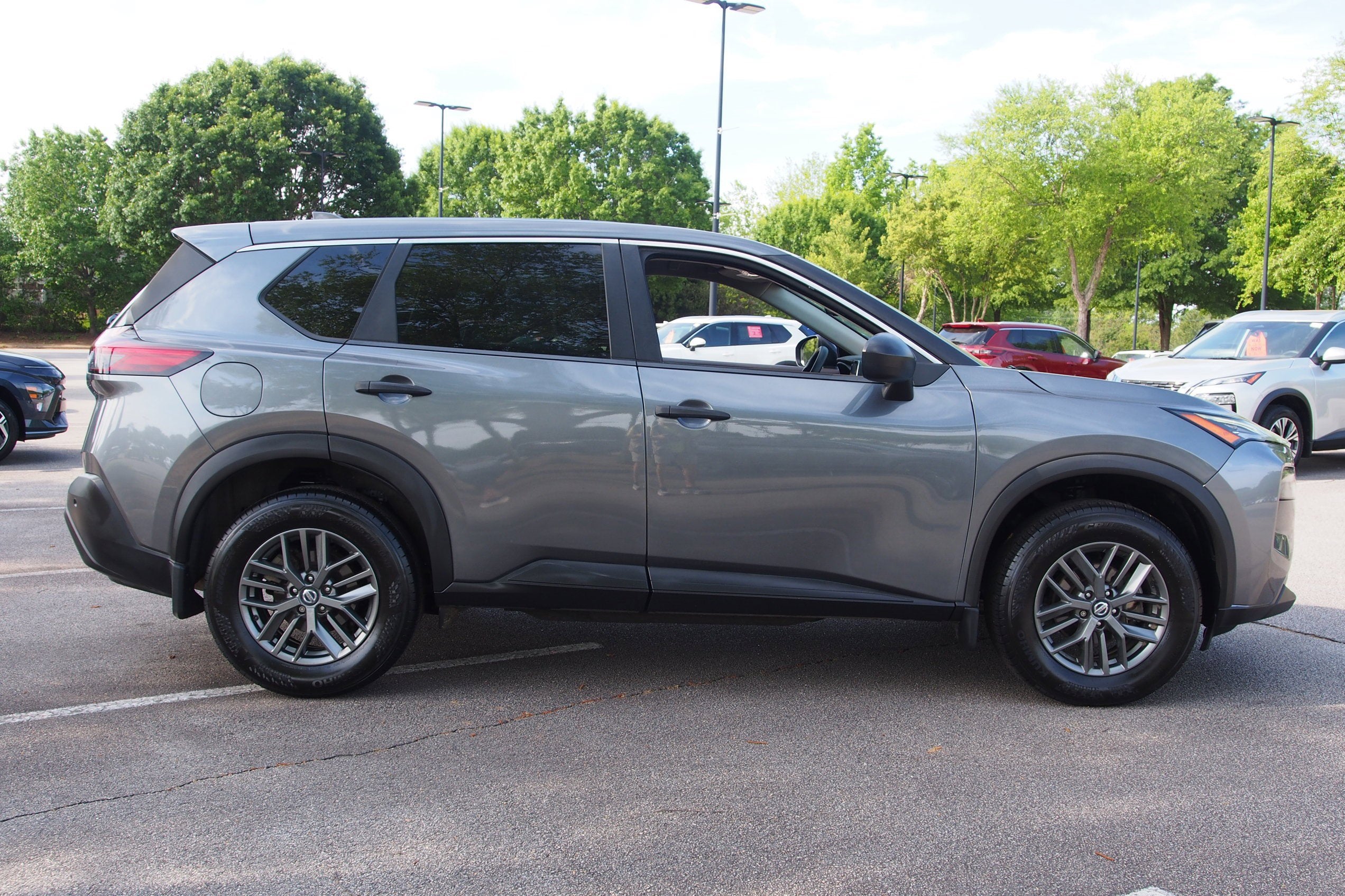 2021 Nissan Rogue S