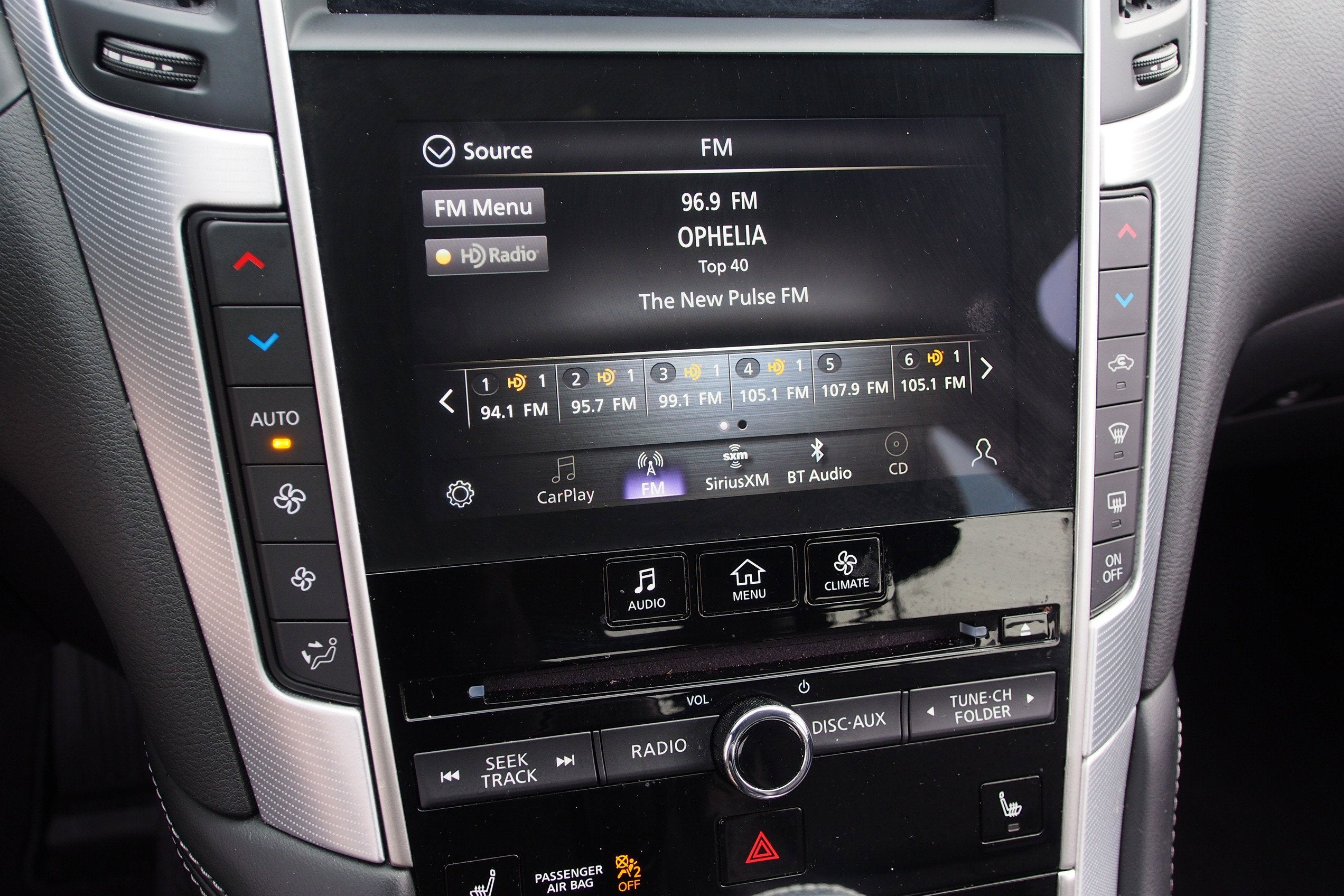 2022 INFINITI Q50 LUXE