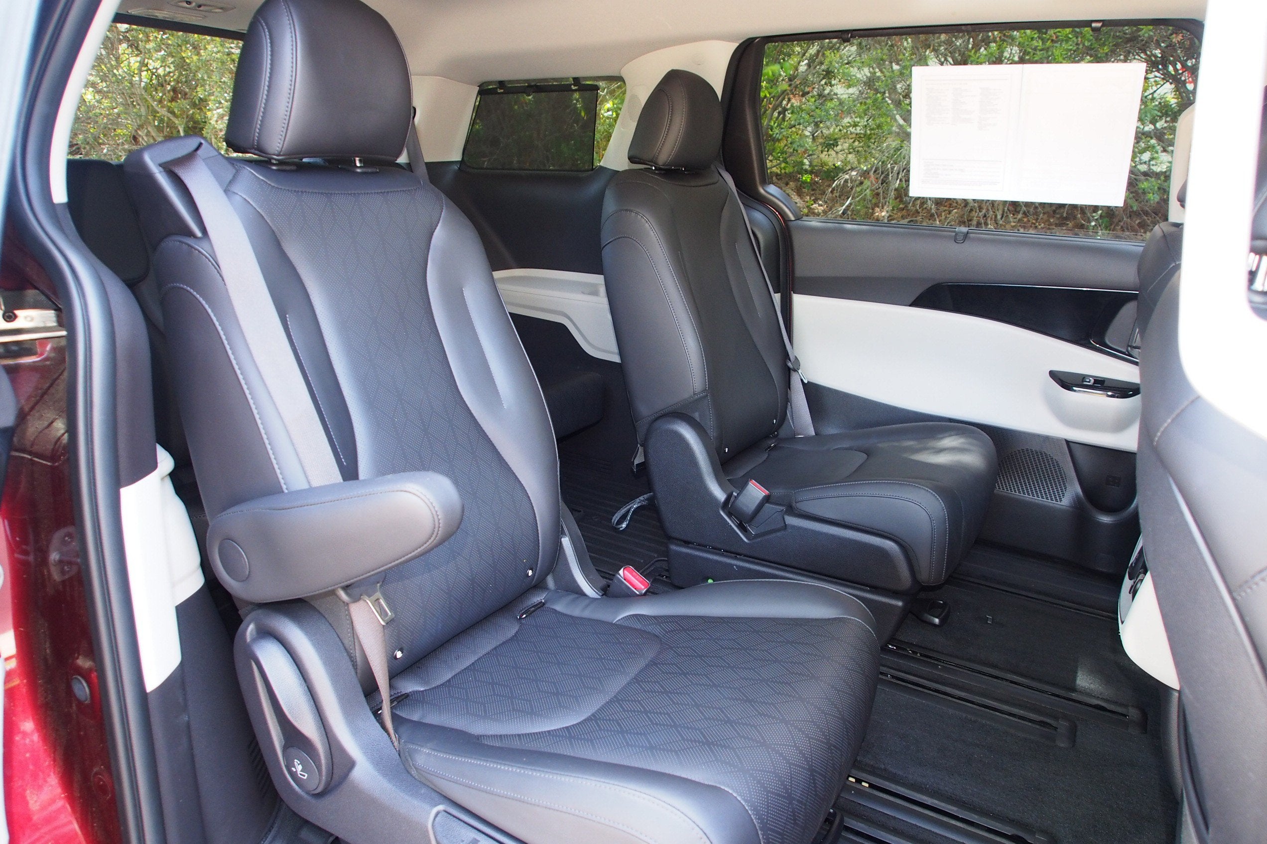 2023 Kia Carnival SX