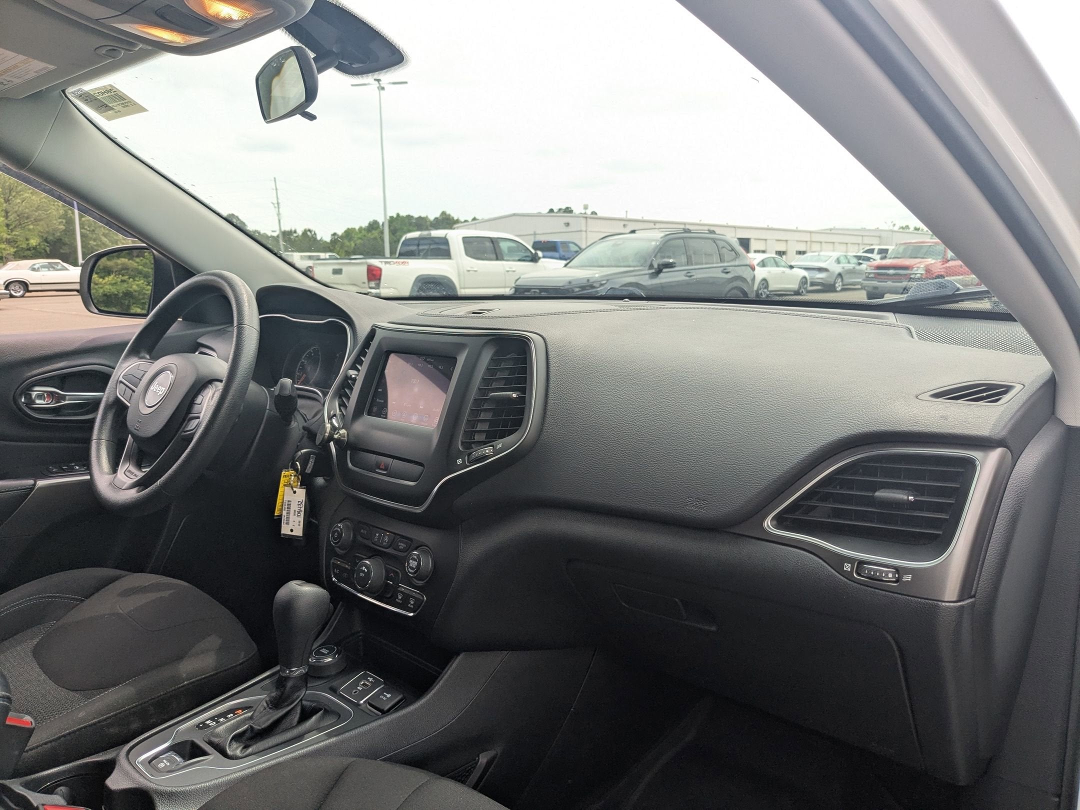 2020 Jeep Cherokee Latitude