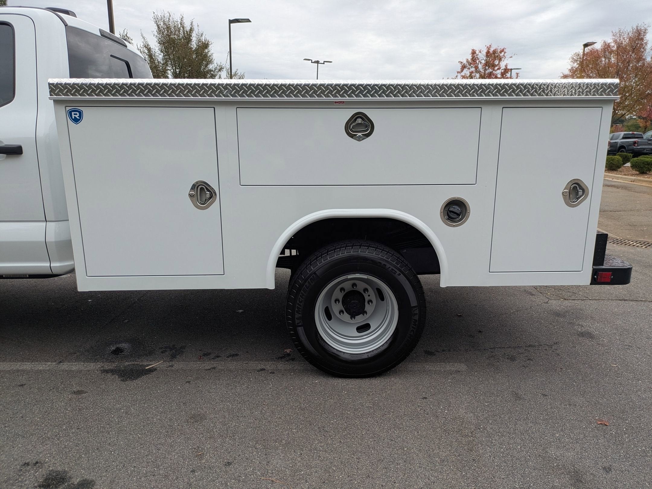 2026 Ford Super Duty F-350 DRW XL