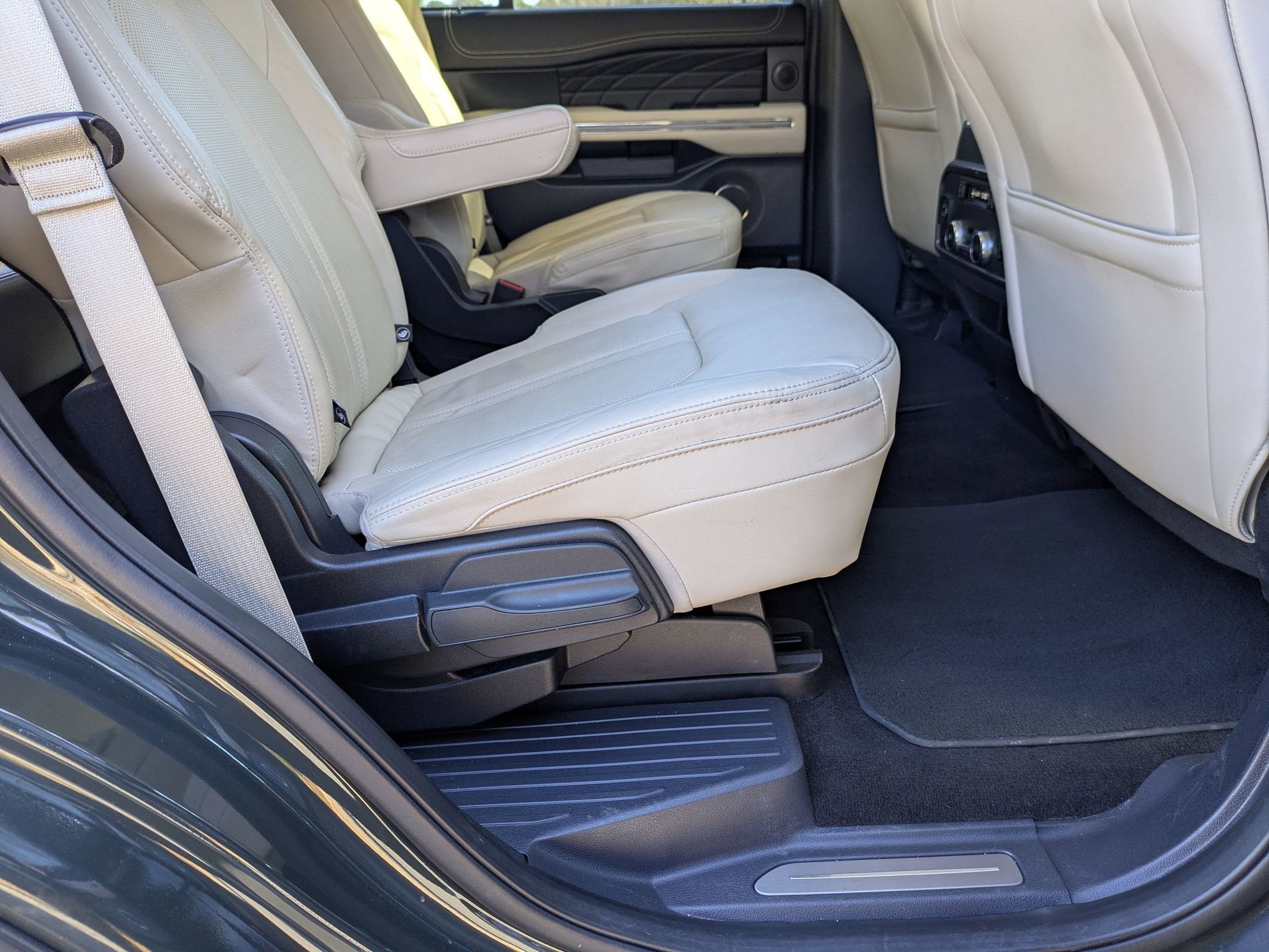 2022 Ford Expedition Platinum