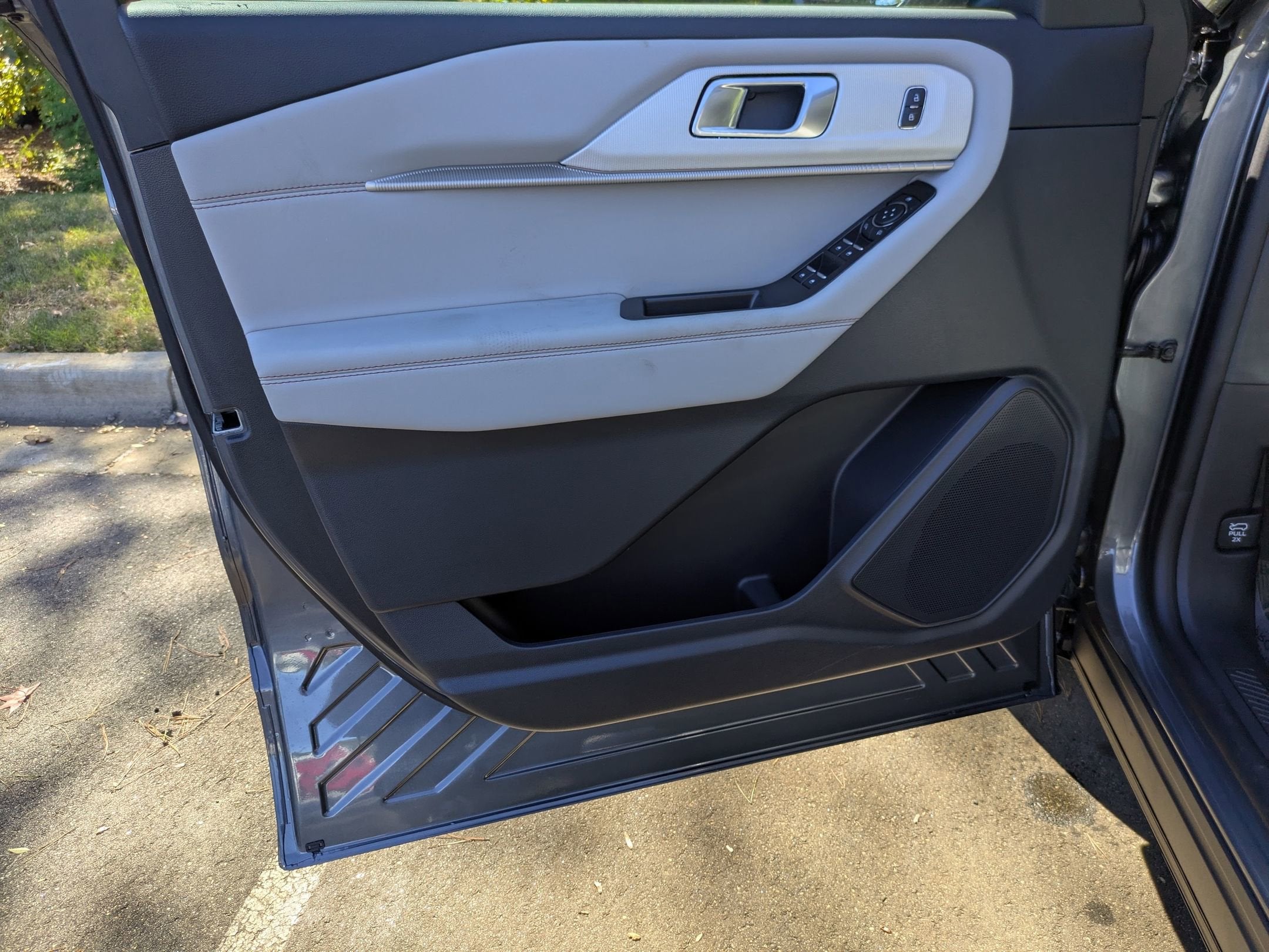 2026 Ford Explorer Active (200A)