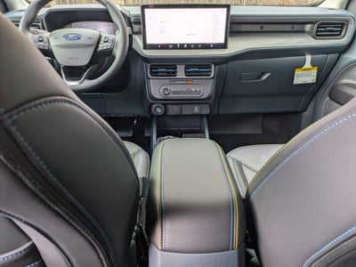 2025 Ford Maverick Lobo Standard