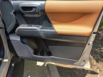 2019 Toyota Tacoma 2WD SR5