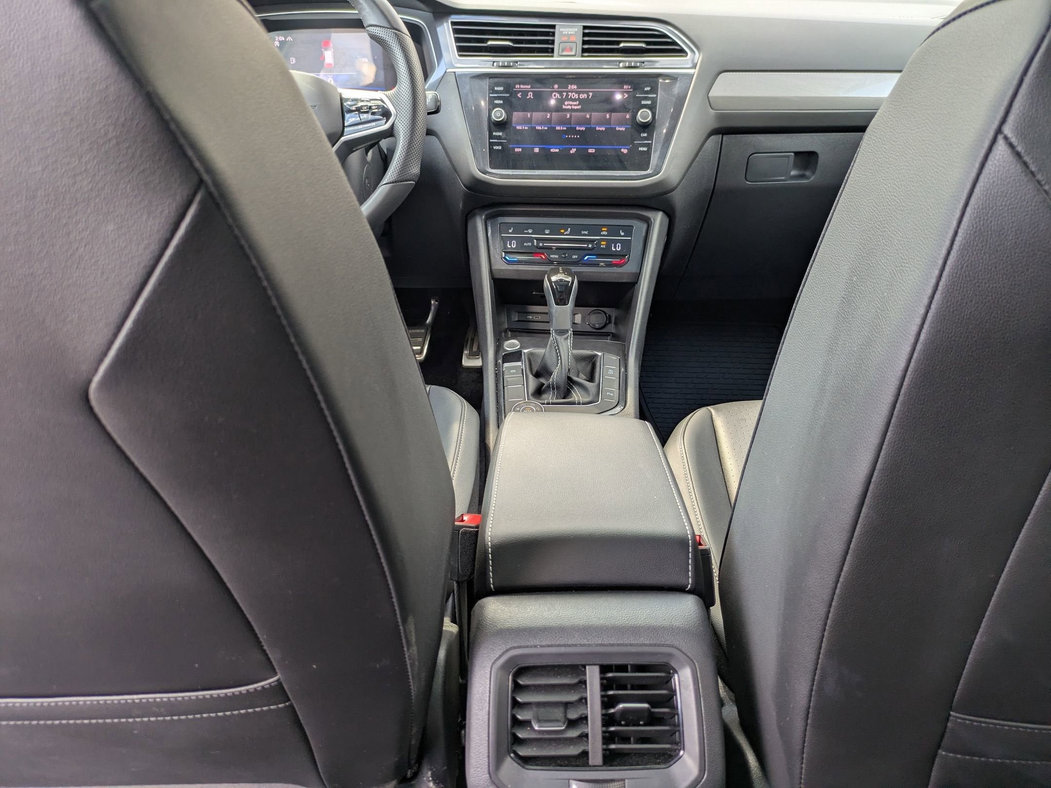 2024 Volkswagen Tiguan SE R-Line Black