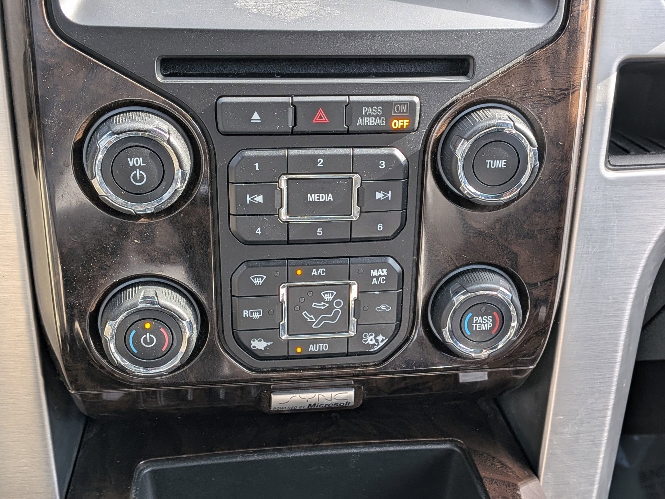 2014 Ford F-150 Platinum