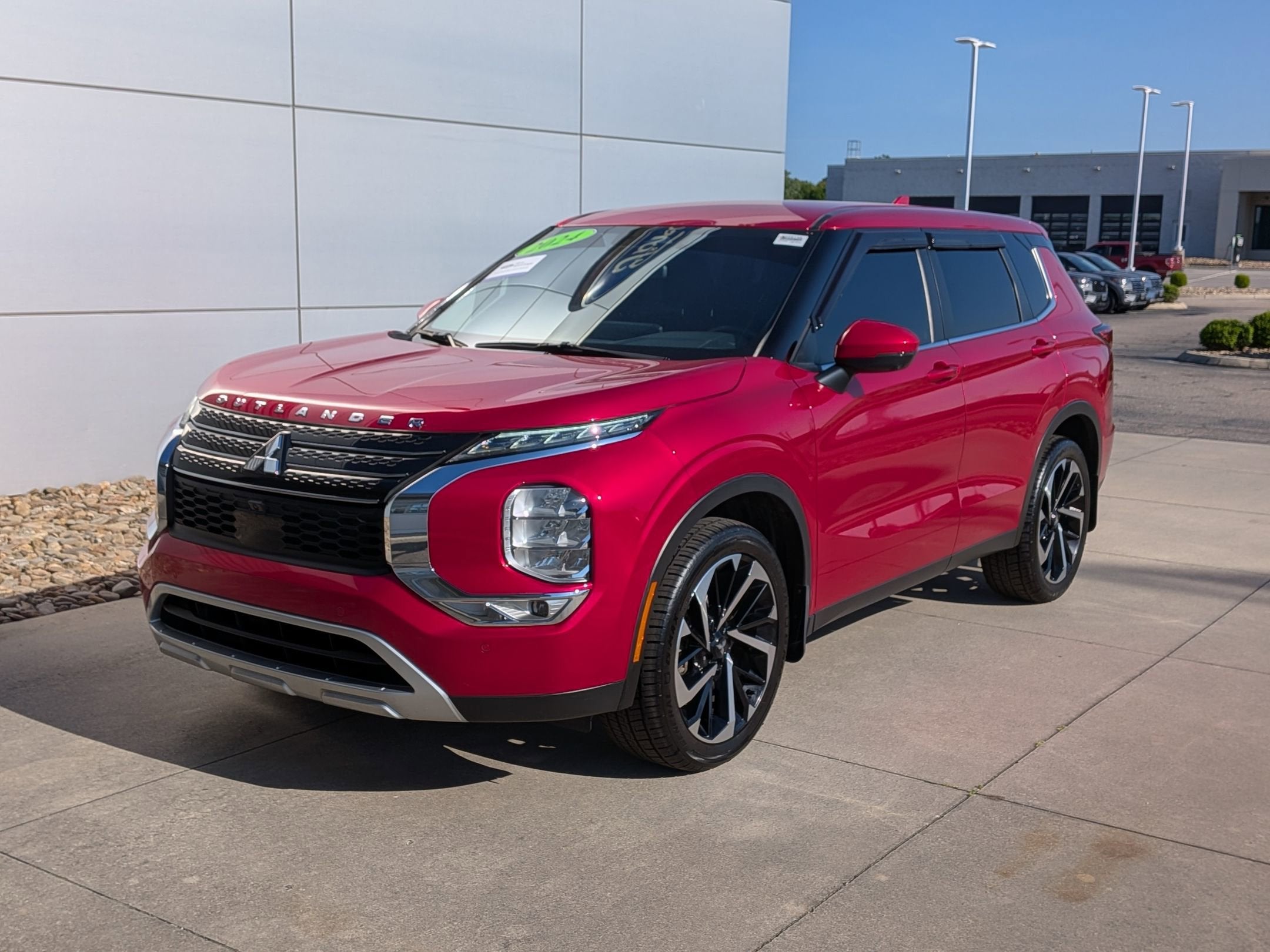 2024 Mitsubishi Outlander SE