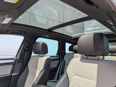 2017 Volkswagen Touareg Wolfsburg Edition