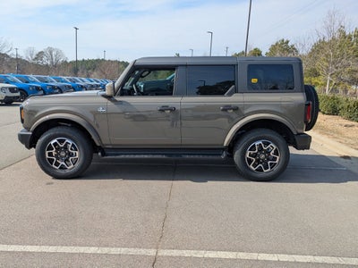 2026 Ford Bronco Outer Banks